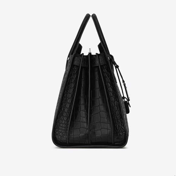 SAC DE JOUR LARGE IN CROCODILE EMBOSSED LEATHER - Picture 3 of 9